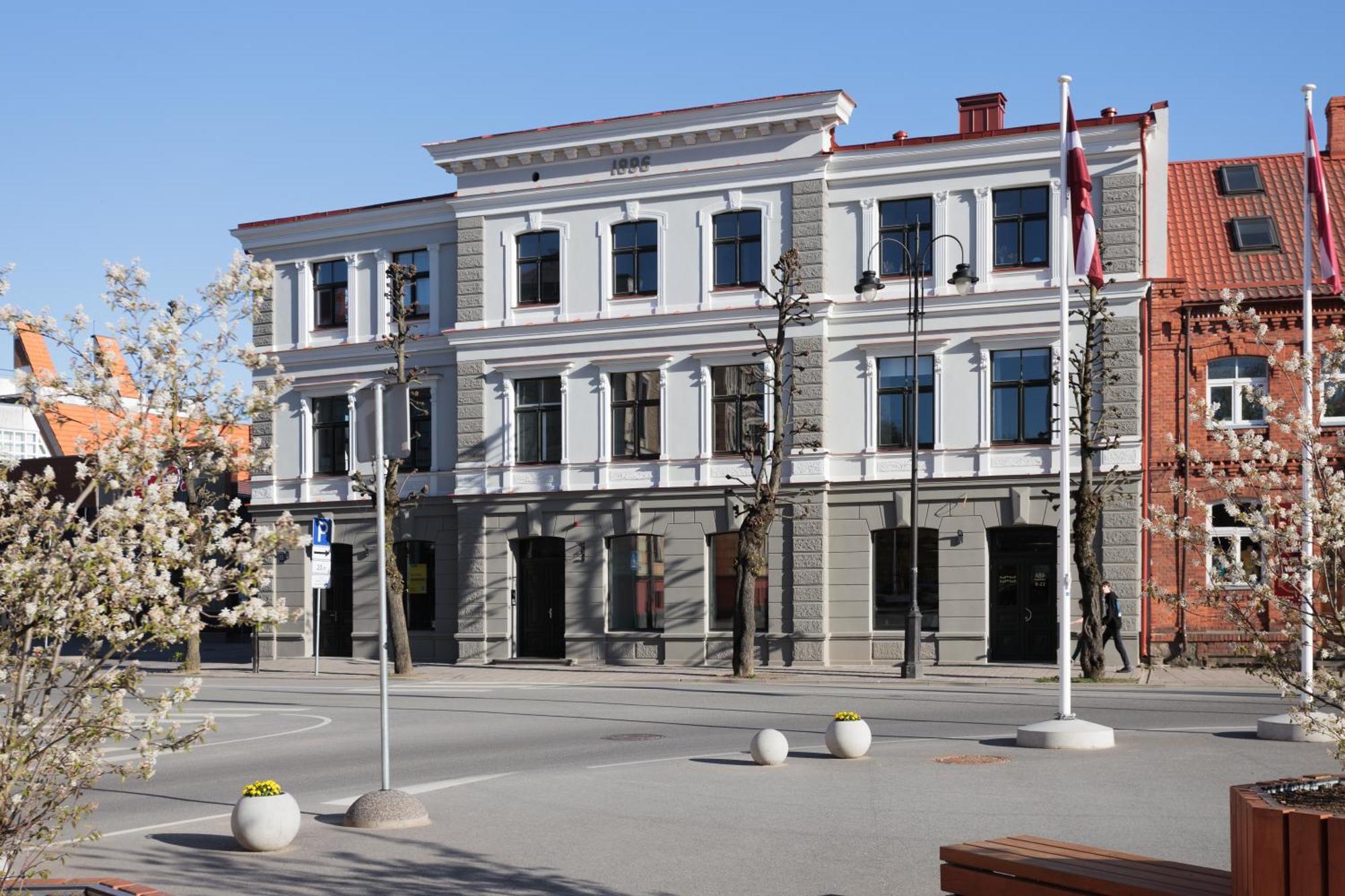 Cēsis Centra Nams - Center Apartments מראה חיצוני תמונה